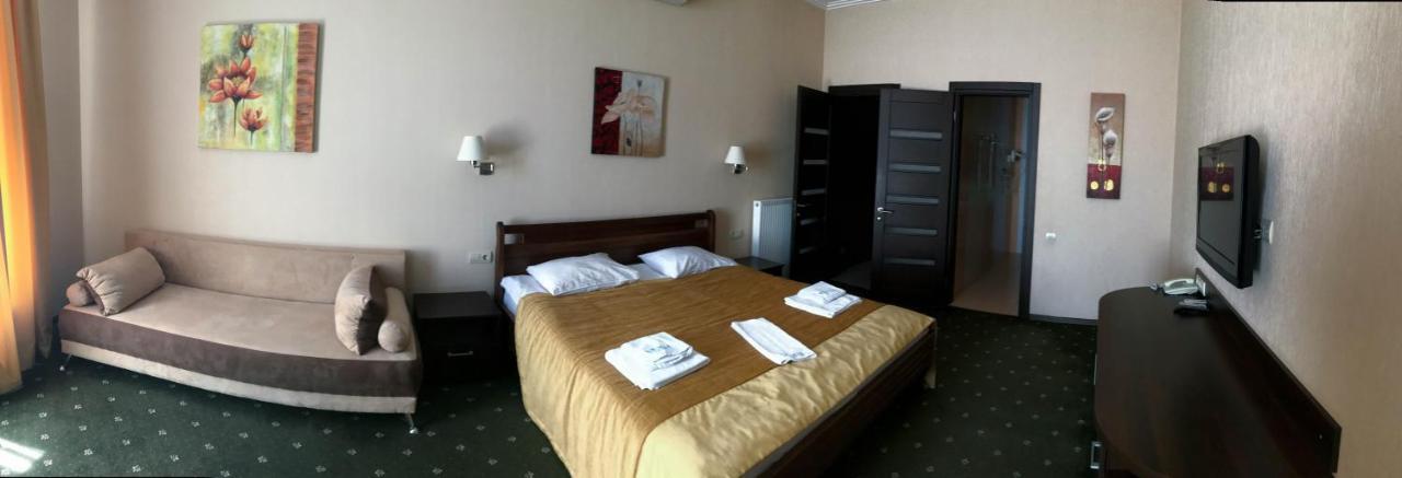 Kolyada Hotel โอเดสซา ภายนอก รูปภาพ